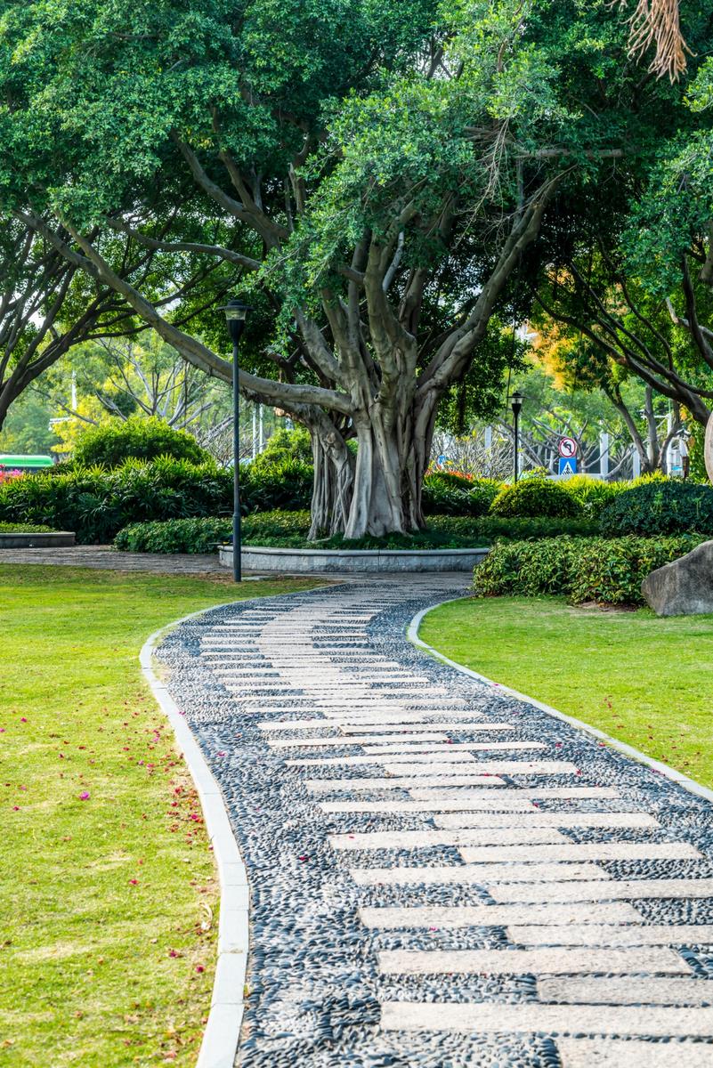 Allée de jardin en granulat - Moquette de pierre, espace extérieur